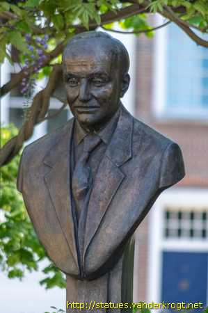 Lier /  Louis Zimmer (borstbeeld)