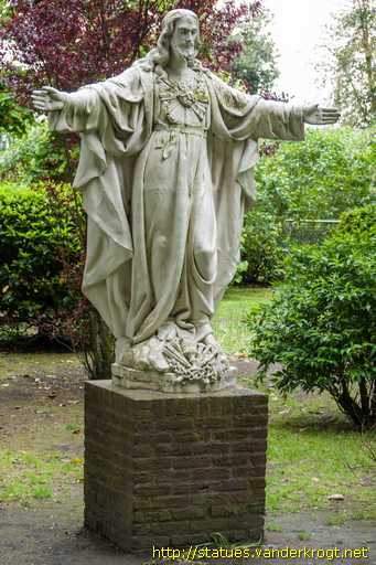 Baarle-Hertog /  Heilig Hartbeeld