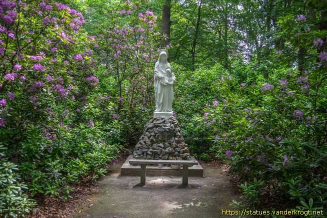 Meersel-Dreef /  Sint Anna met Maria