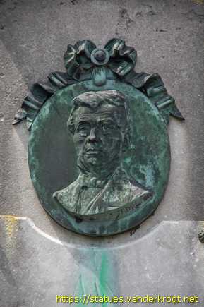 Minderhout /  Grafmonument Edouard Jaequemyns