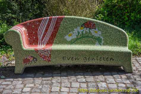 Achterbroek /  Social Sofa 'Achterstraat'