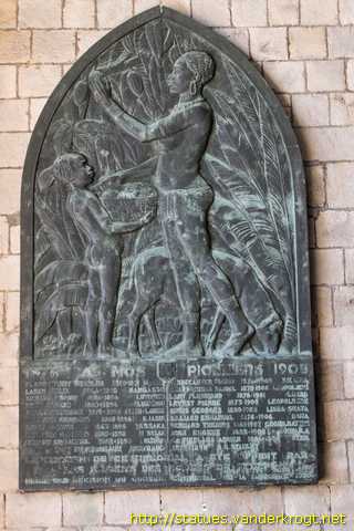 Mons /  Plaque aux pionniers de la colonisation belge au Congo
