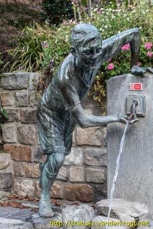 Mons /  Fontaine du Ropieur