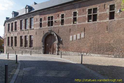 Mons /  29 Portraits de Roland de Lassus dessinés par des enfants