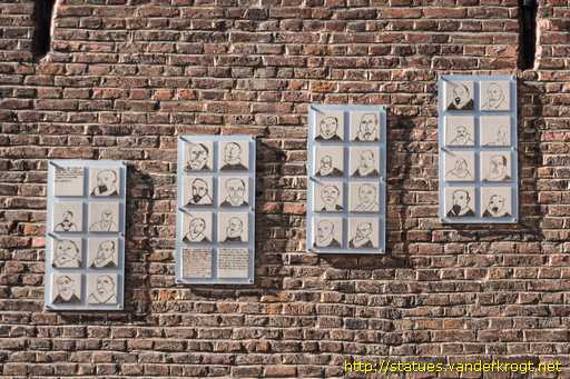 Mons /  29 Portraits de Roland de Lassus dessinés par des enfants