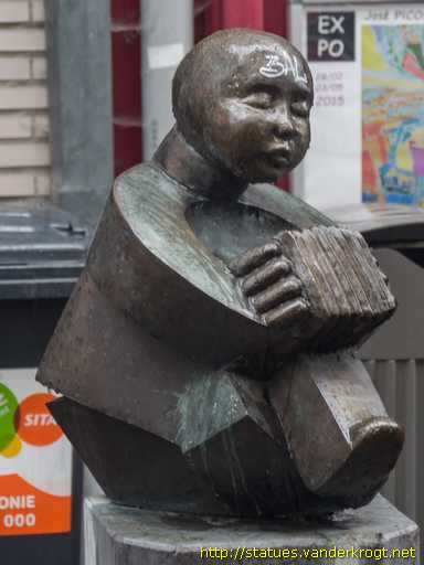 Huy /  Étranges consonances