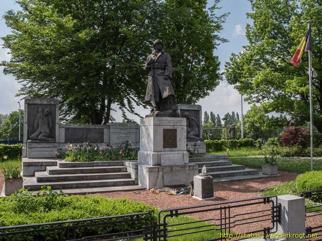 Visé /  Monument aux morts