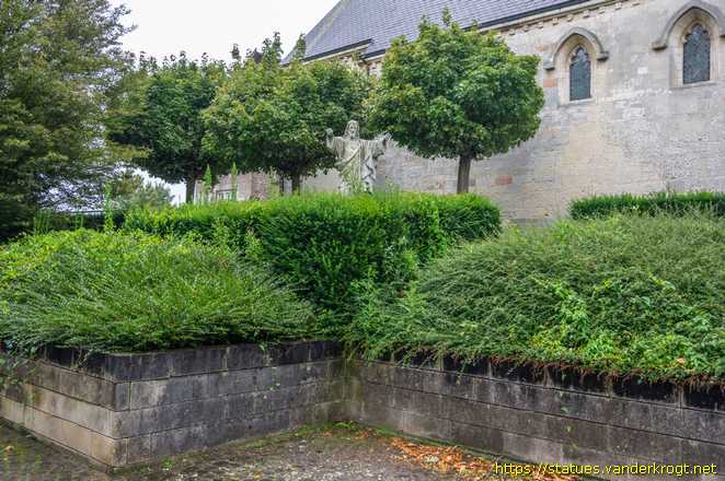Val-Meer /  Heilig Hartbeeld