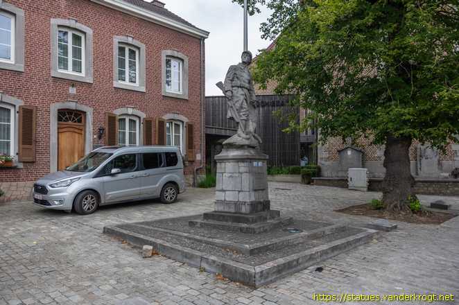 's-Gravenvoeren /  Standbeeld voor de strijders van 1914-1918