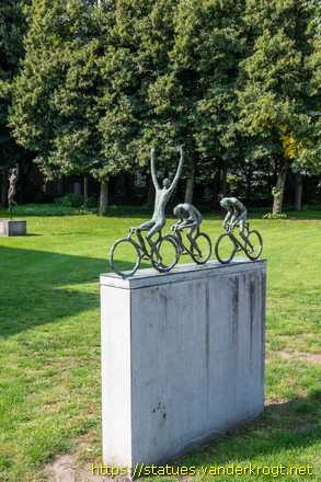 Opglabbeek /  Wielrenners
