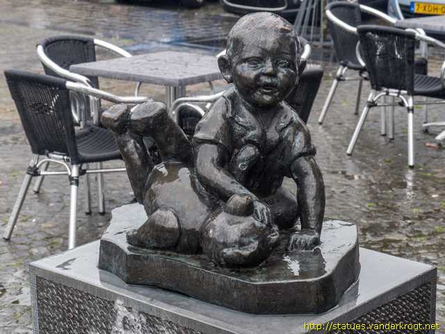 Andenne /  L'enfant et l'ours