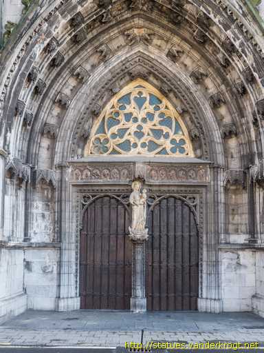 Dinant /  La Vierge à l'enfant