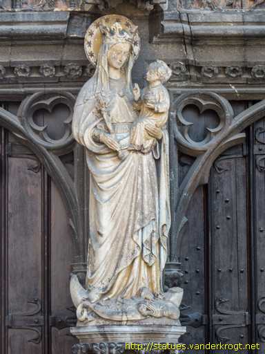 Dinant /  La Vierge à l'enfant
