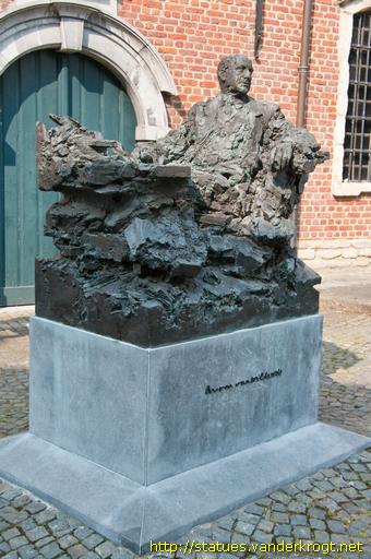Sint-Niklaas / Anton van Wilderode