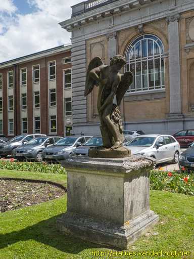Tervuren /  L'Amour taillant son arc dans la massue d'Hercule