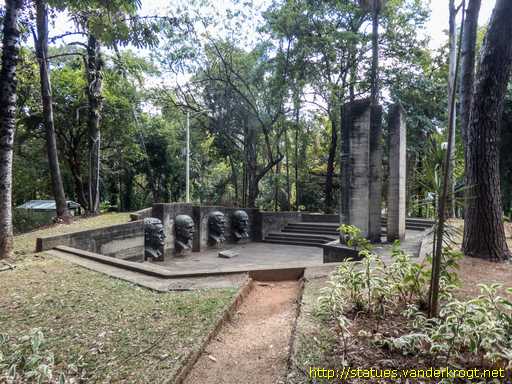Belo Horizonte /  Monumento aos Fundadores e Construtores de Belo Horizonte