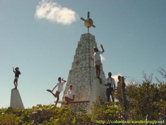 Long Island /  Columbus' arrival monument
