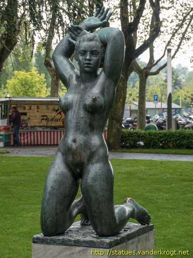 Lausanne /  La Baigneuse