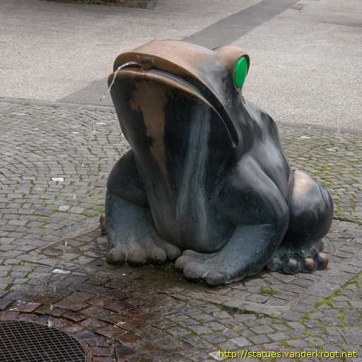 Lausanne /  Le crapaud de bourg et la princesse