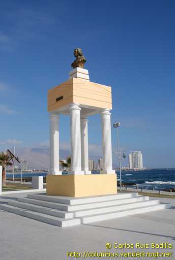 Iquique /  Busto de Cristóbal Colón