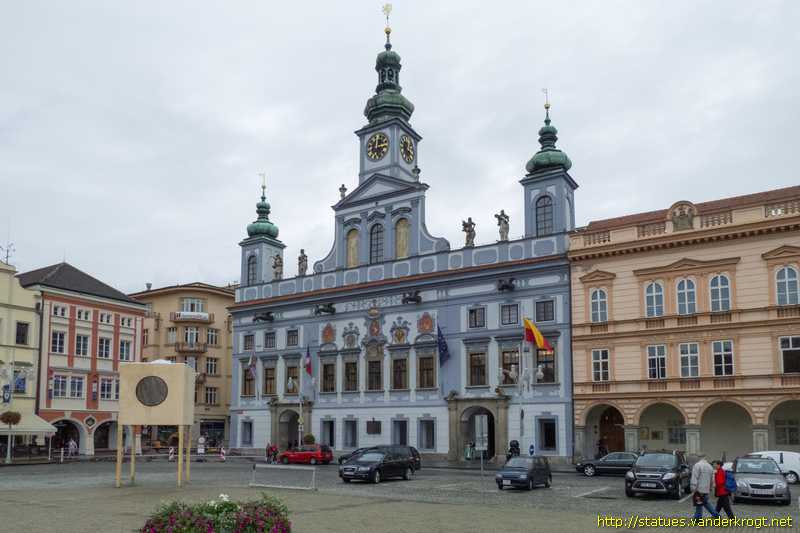 České Budějovice /  Alegorické sochy na radnici