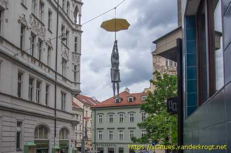 Praha /  Lehká nejistota