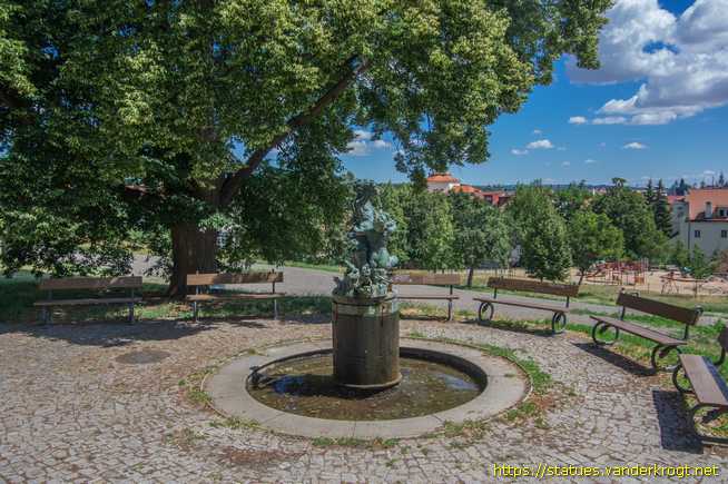 Praha /  Hrající se chlapci - U Kteříků