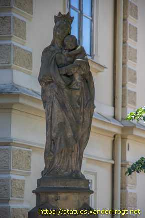 Kutná Hora /  Svatá Marie s dítětem