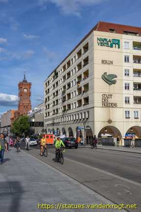 Berlin /  Friedenstaube "Stadt des Friedens"
