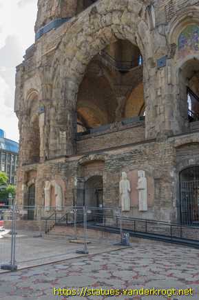 Berlin /  Streitmotiv und Dialogmotiv