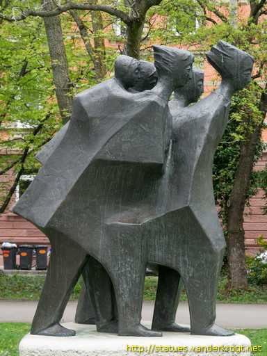 Bad Cannstatt /  Denkmal für die Charta der deutschen Heimatvertriebenen