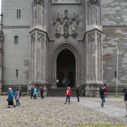 Konstanz /  Heiligenstatuen am Münster
