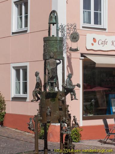Harburg (Schwaben) /  Marktplatzbrunnen