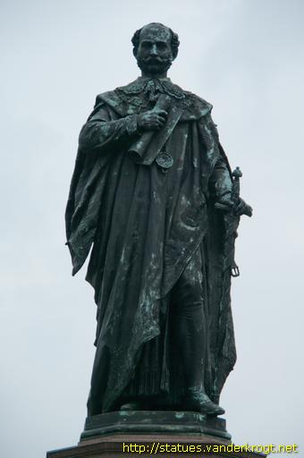 München /  Max II Denkmal <i>or</i> Maxmonument