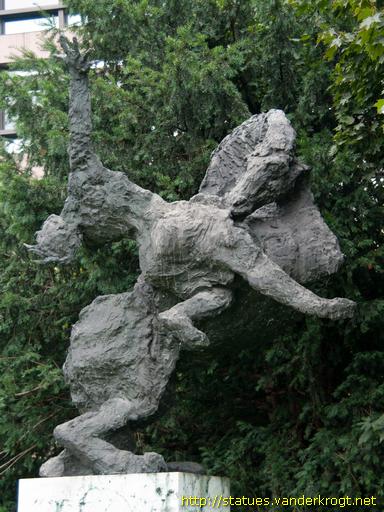 München /  Stürzende (Ende einer Epoche)