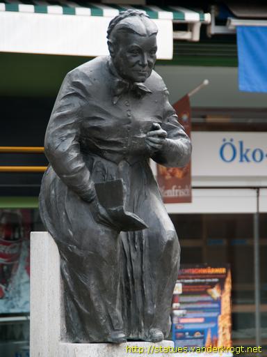 München /  Elise-Aulinger-Brunnen