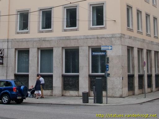 München /  Die Geschichte des Geldes in 13 Tafel