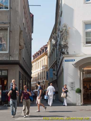 Würzburg /  Hausmadonna