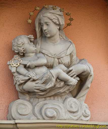 Würzburg /  Hausmadonna