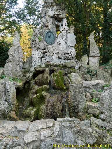 Würzburg /  Lindahl-Brunnen