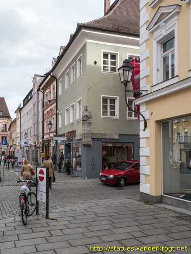 Kaufbeuren /  Mann mit Sanduhr