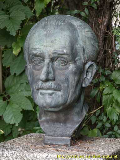 Neugablonz /  Ferdinand Porsche