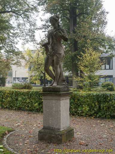 Eichstätt /  Allegorische Figuren im Hofgarten