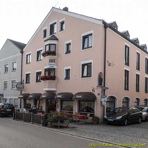 Eichstätt /  Hausmadonna