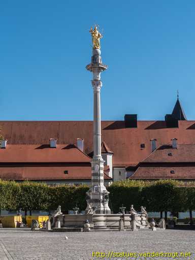 Eichstätt /  Mariensäule und -brunnen