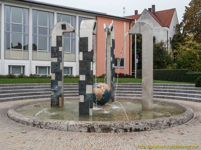 Uffenheim /  Partnerschaftsbrunnen