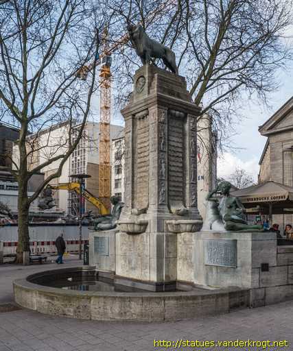 Hamburg /  Mönckebergbrunnen