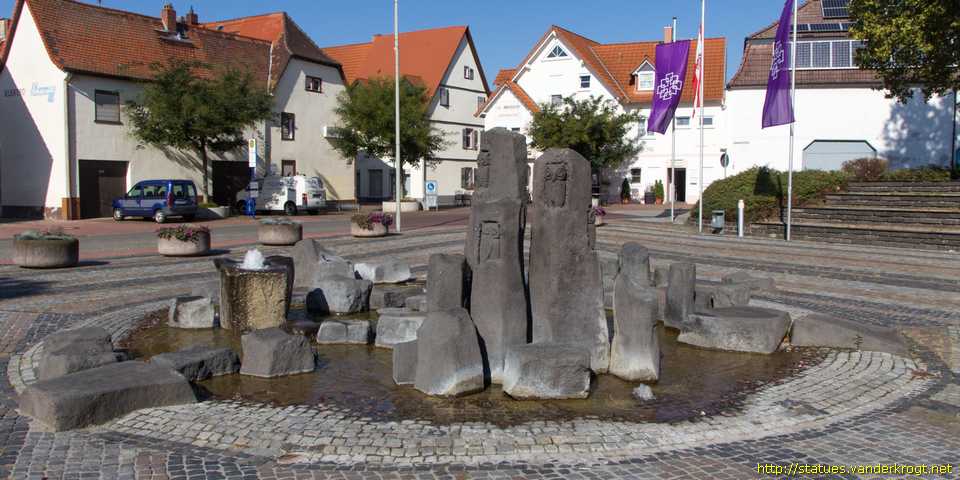 Gernsheim /  Eulenbrunnen