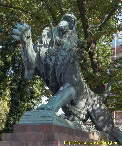 Darmstadt /  Leibgarde-Infanterie-Regiment-Denkmal