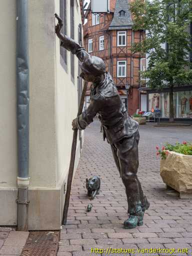 Rotenburg an der Fulda /  Der Schleichwächter mit Katz und Maus